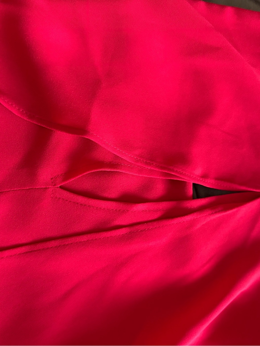 Red blouse - Picture 4 of 4